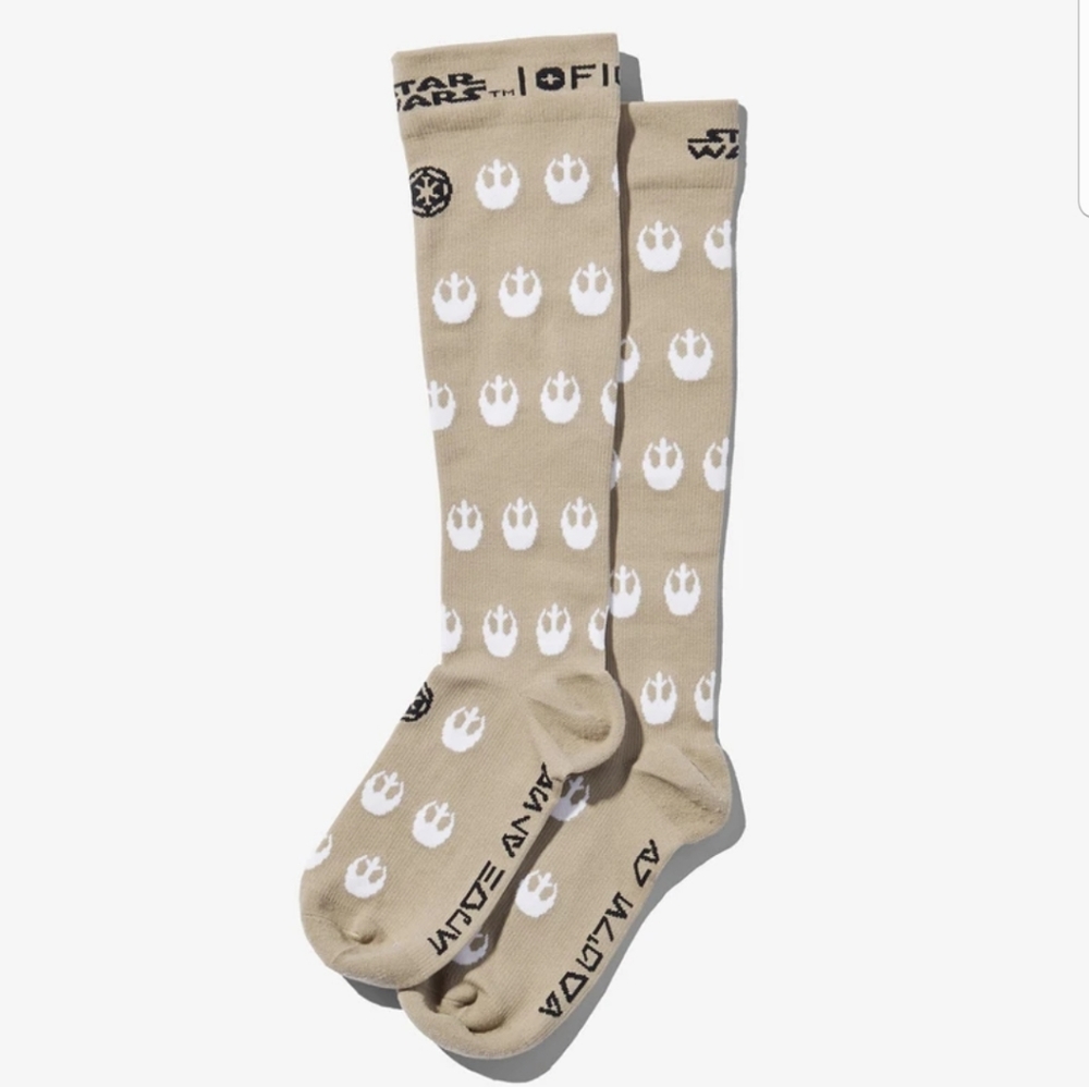 Star wars x Fig compression socks